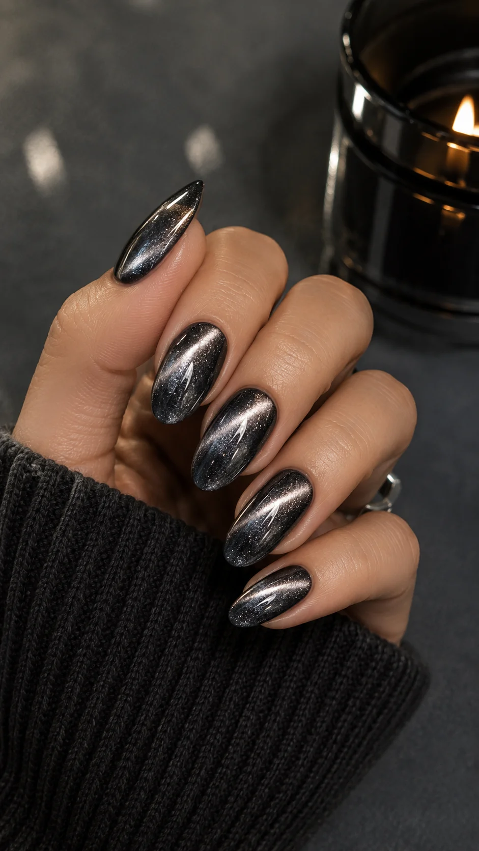 25 Cat Eye Magnetic Gel Nail Designs You'll Want to Wear in 2026