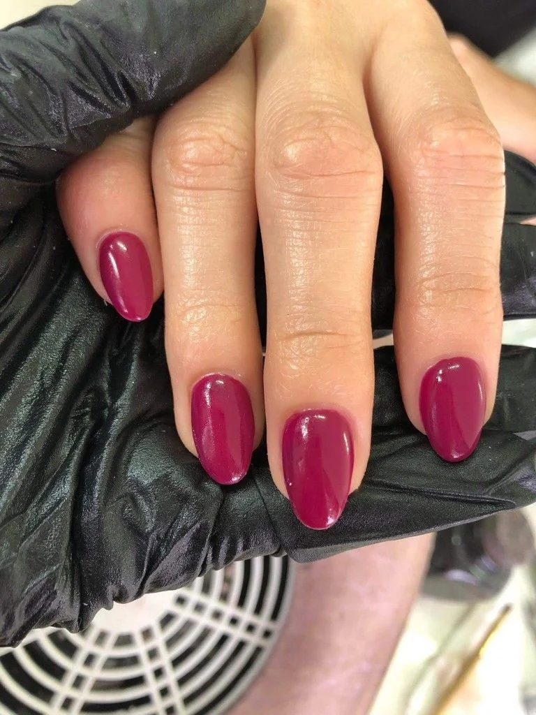 23 Trending Nail Colors And Designs For Fall 2026