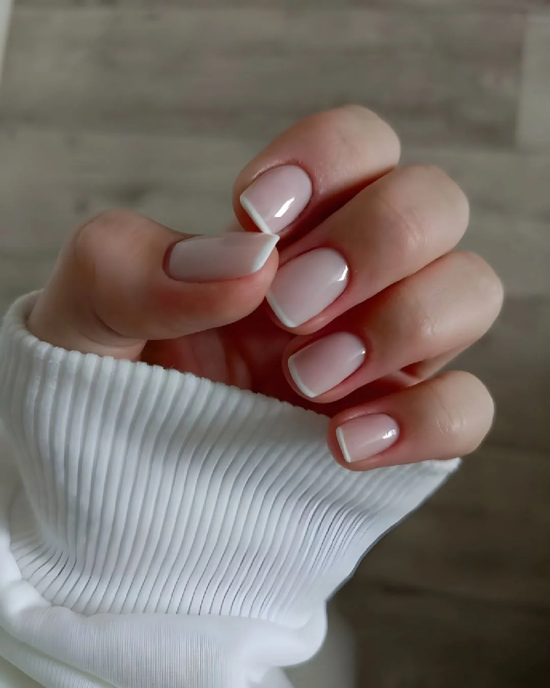 29 Clean Girl Manicure With Simple Glossy Nails