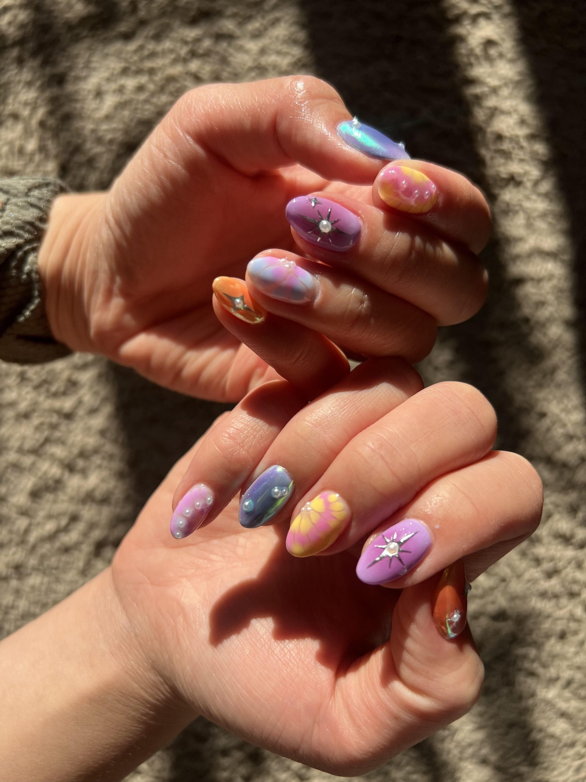 Pastel Tie-Dye Blooming Gel Oval Nails Pastel Tie-Dye Blooming Gel Oval Nails — Blooming Gel Nails