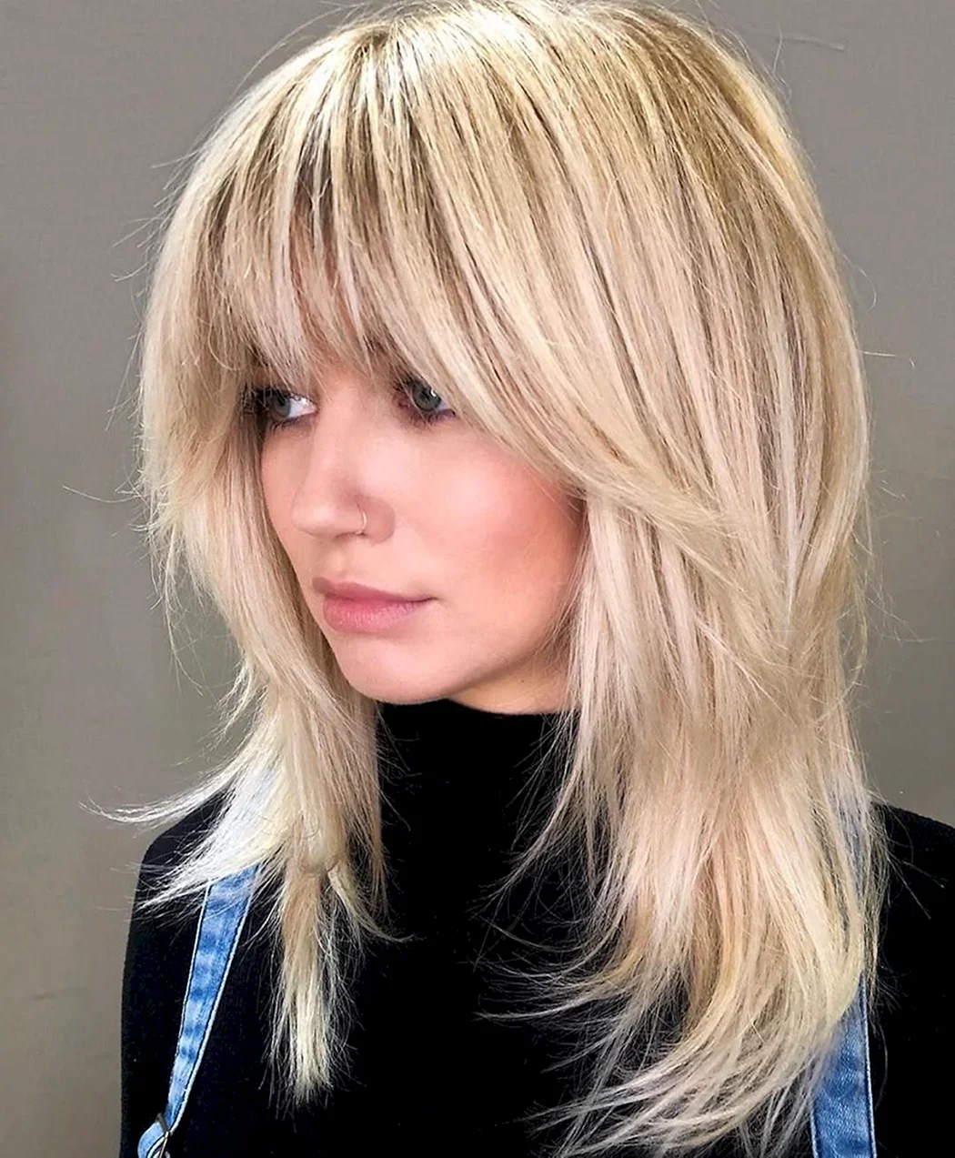 Medium-Length Haircuts with Layers: 25 Stylish Ideas for 2026