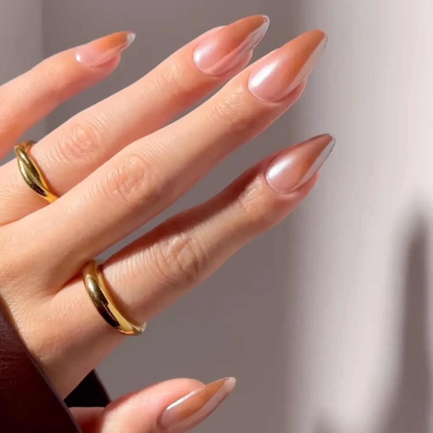 23 Chrome Nails For Modern Elegant Manicure Looks