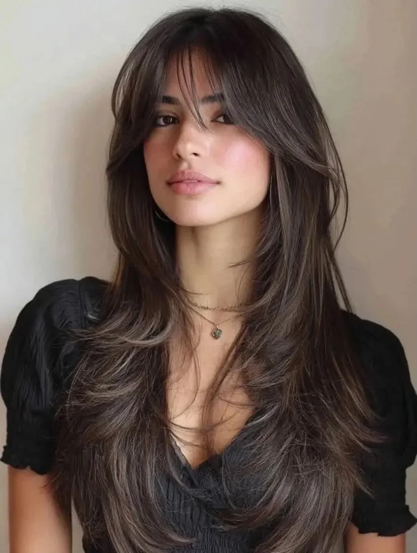 30 French Wispy Bangs Ideas to Try for a Soft and Chic Modern Look