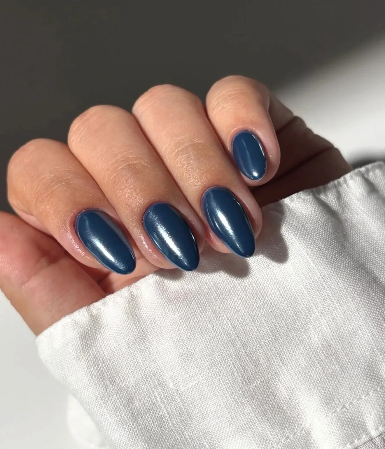 27 Modern Manicure Colors To Try for a Chic and Trendy Look