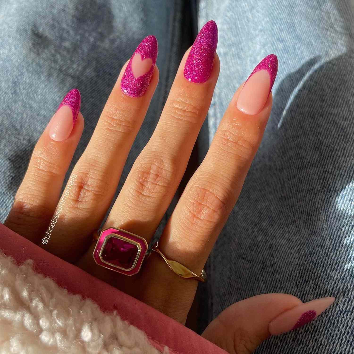 Long Stiletto Glitter French With Cut-Out Heart Long Stiletto Glitter French With Cut-Out Heart — Heart Nails