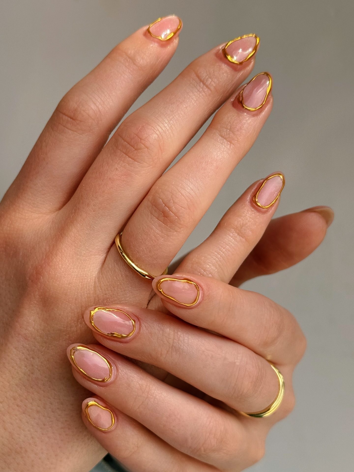 23 Short Almond Nail Designs to Save | Who What Wear