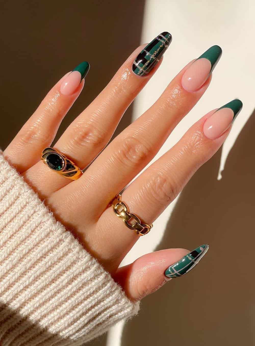 Dark Green Plaid French Tip Almonds Dark Green Plaid French Tip Almonds — Dark Green Nails