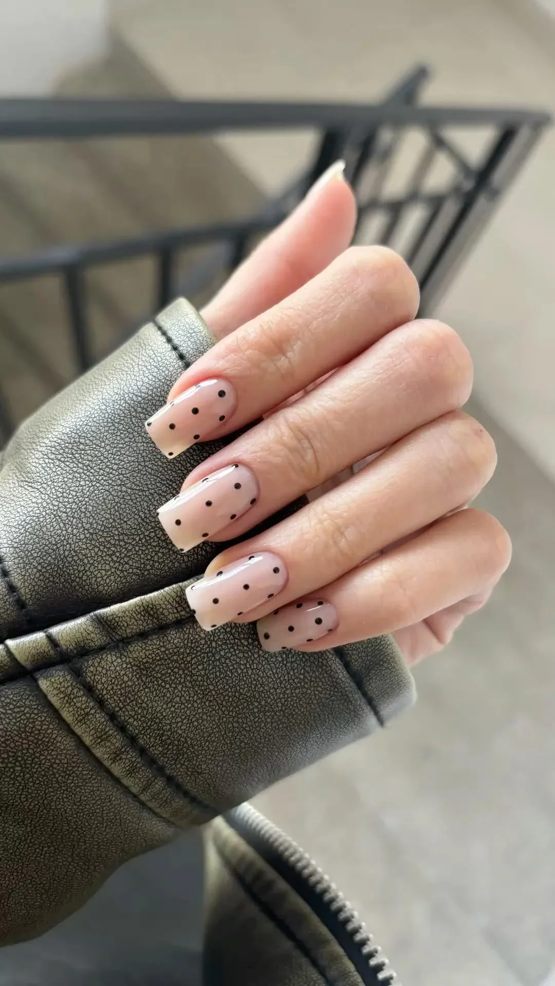 26 Polka Dot Nails Trend: Cute and Stylish Manicure Ideas