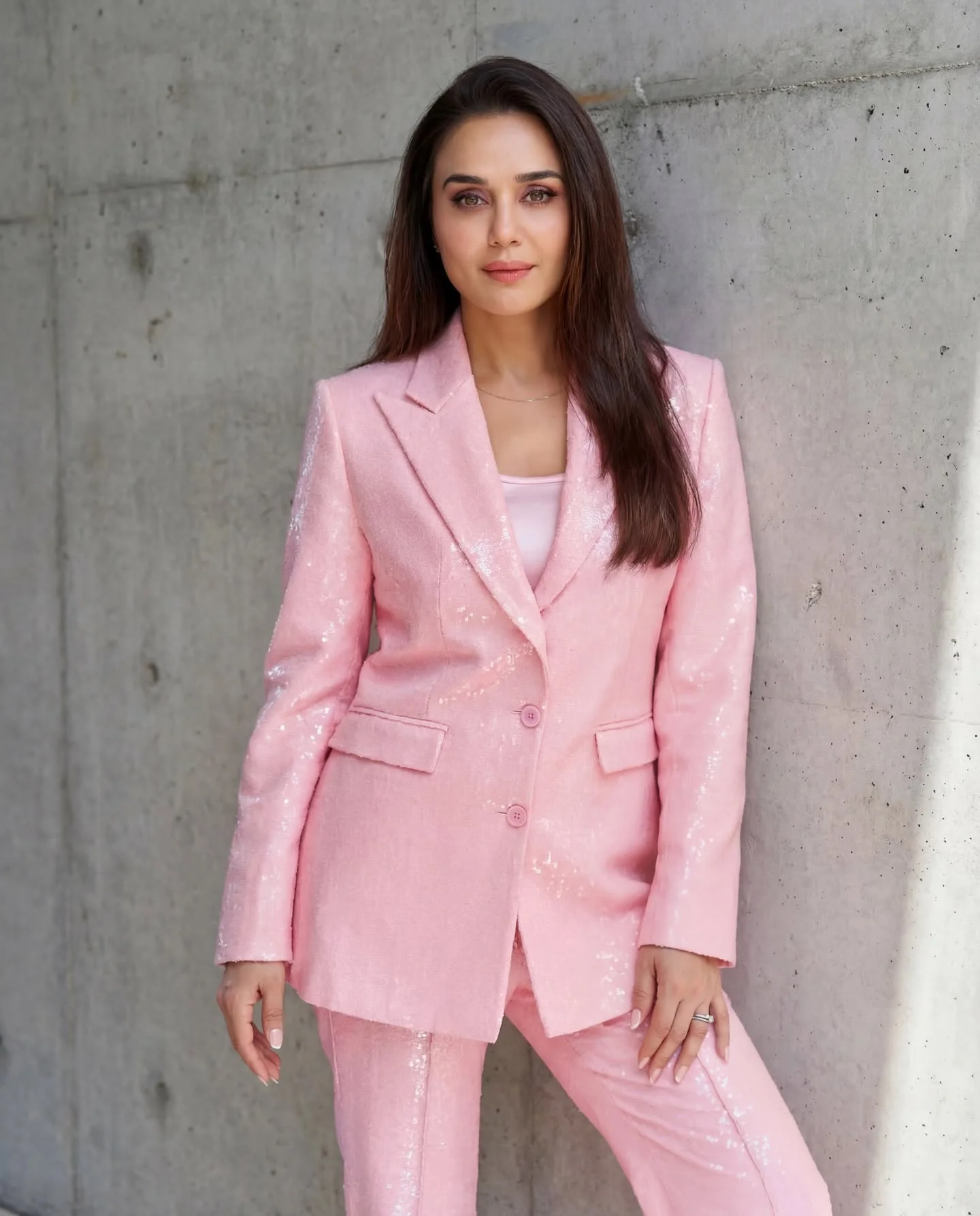 24 Best Hairstyles to Wear With a Pantsuit: Elegant & Modern Ideas