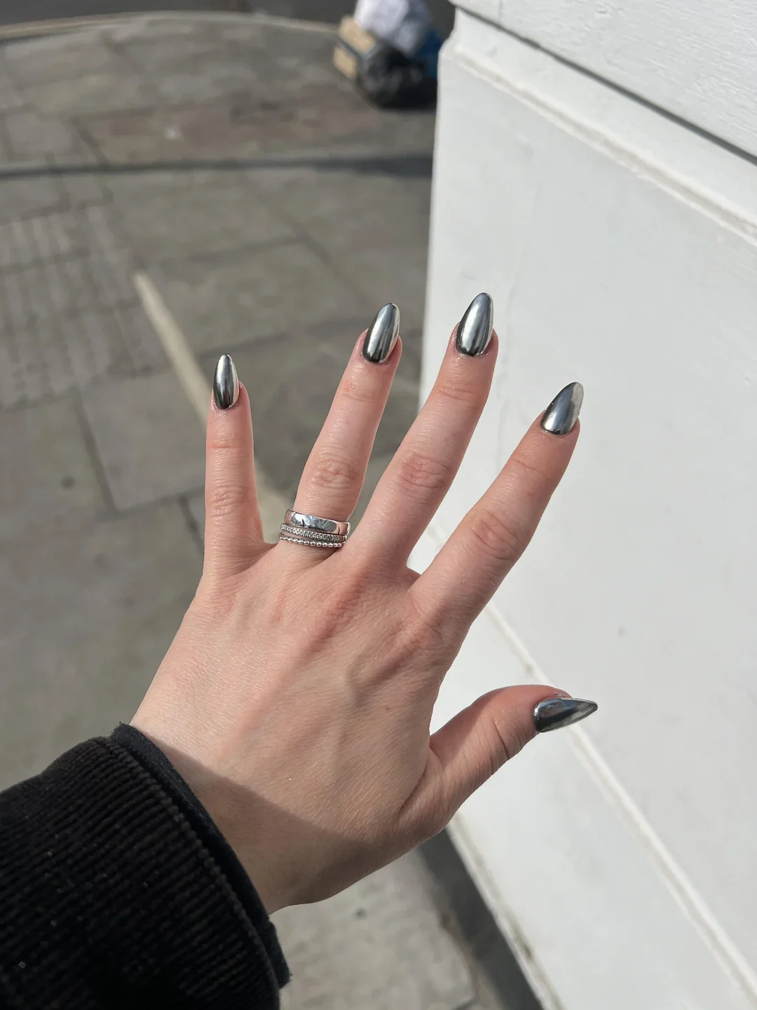 23 Chrome Nails For Modern Elegant Manicure Looks