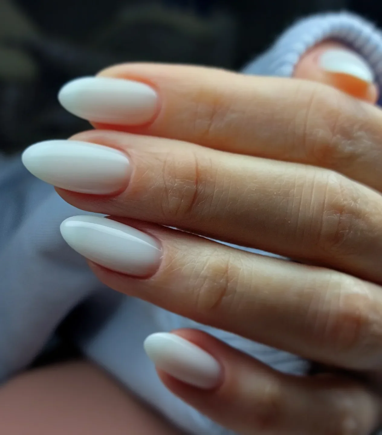 30 Elegant Milky Oval Nails With a Glossy Shine for a Timeless, Feminine Manicure Look