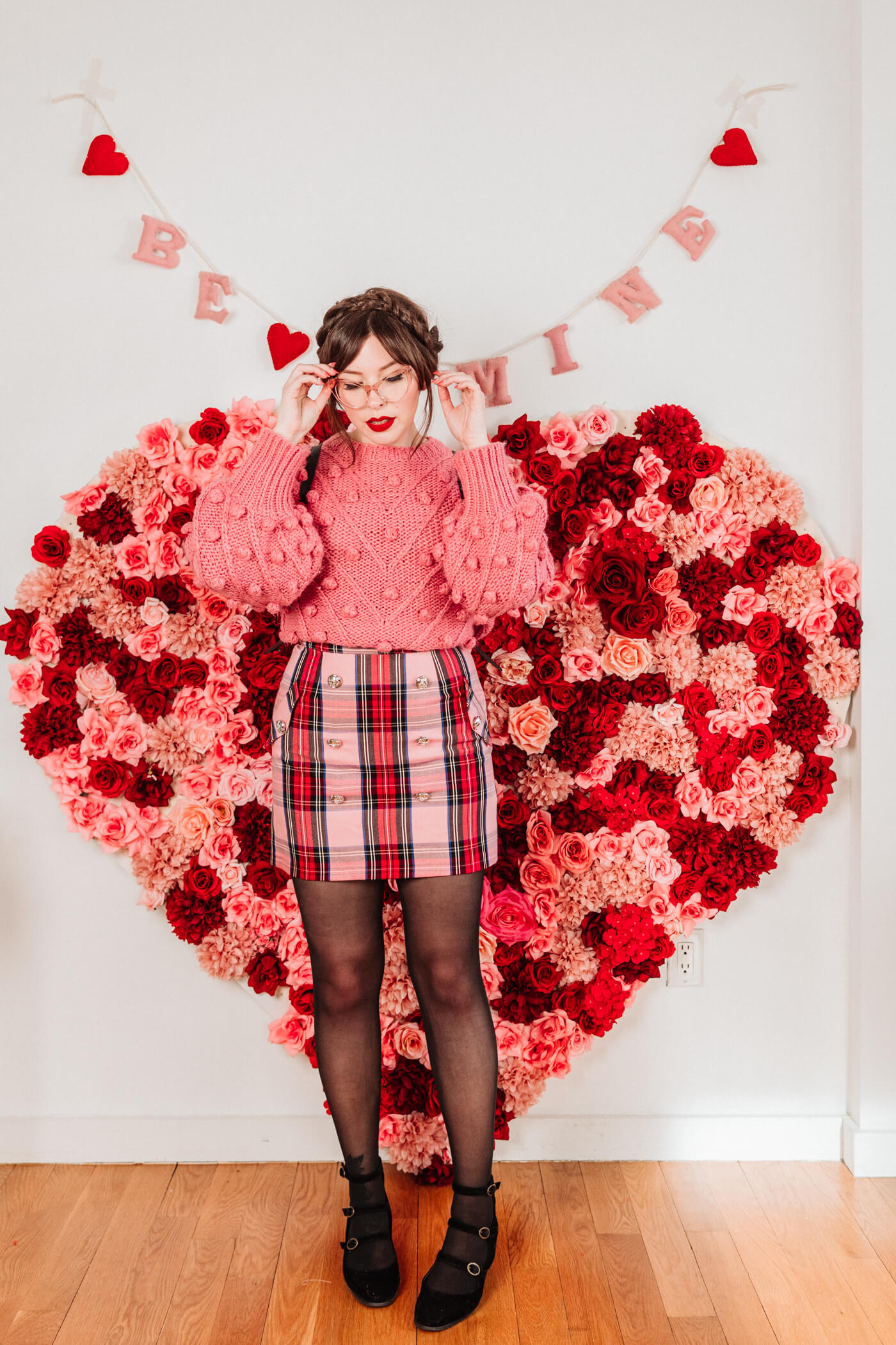 Cozy Pink Sweater and Plaid Mini Skirt for a Sweet Look Cozy Pink Sweater and Plaid Mini Skirt for a Sweet Look — Picture Day Outfits