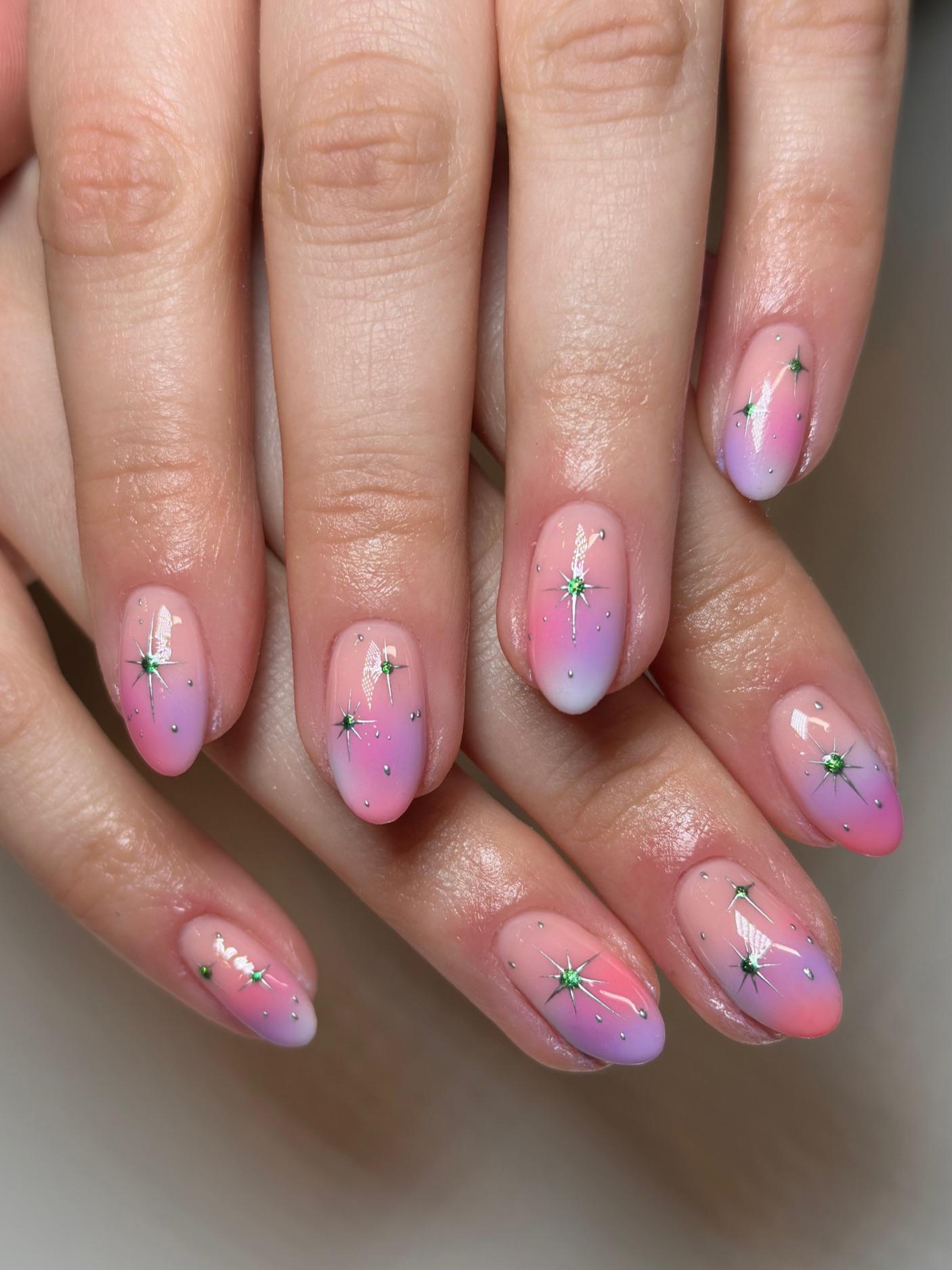 Visual Idea — Airbrush Nails