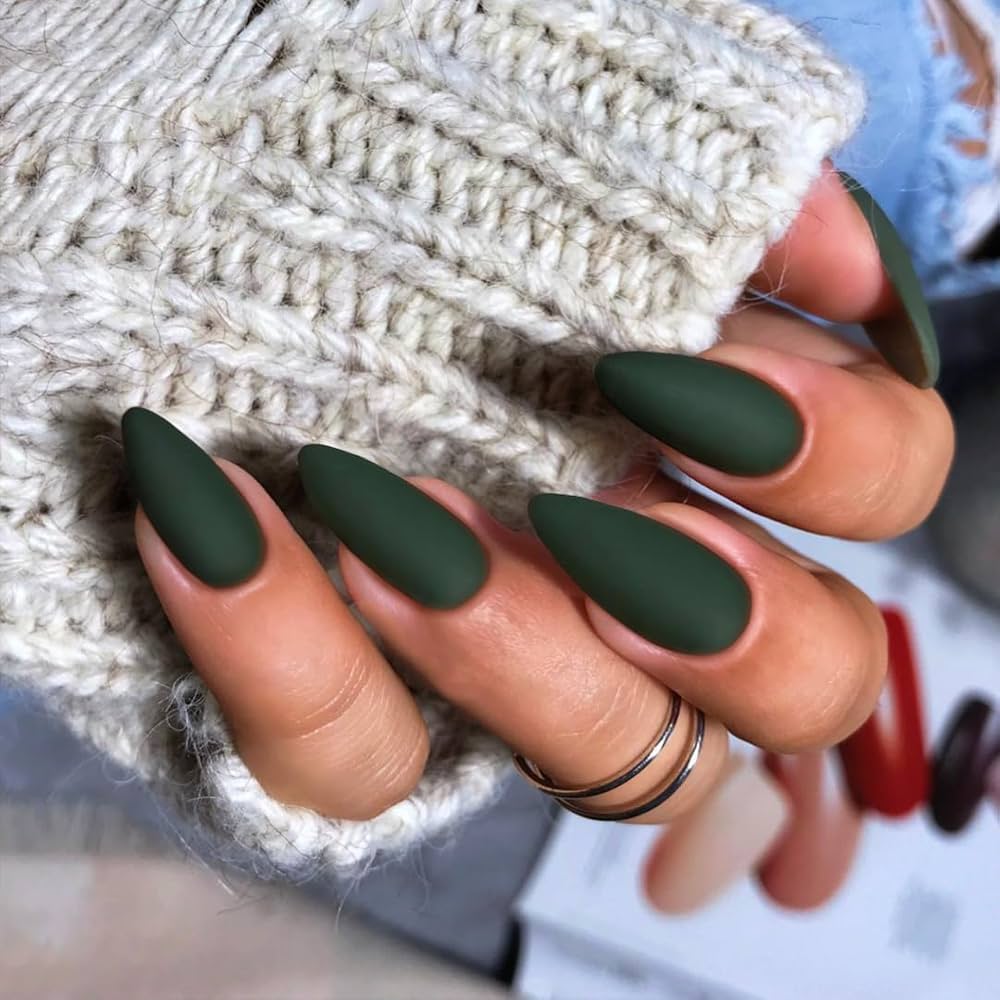 Muted Velvet Matte Forest Green Muted Velvet Matte Forest Green — Dark Green Nails