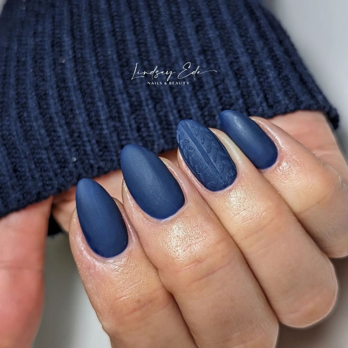 Navy Matte Cable Knit Accent — Matte Nails