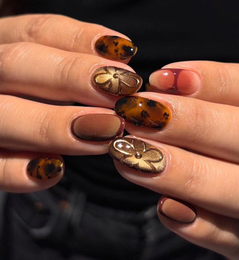 Tortoiseshell and 3D Gold Flowers — 3D Nails