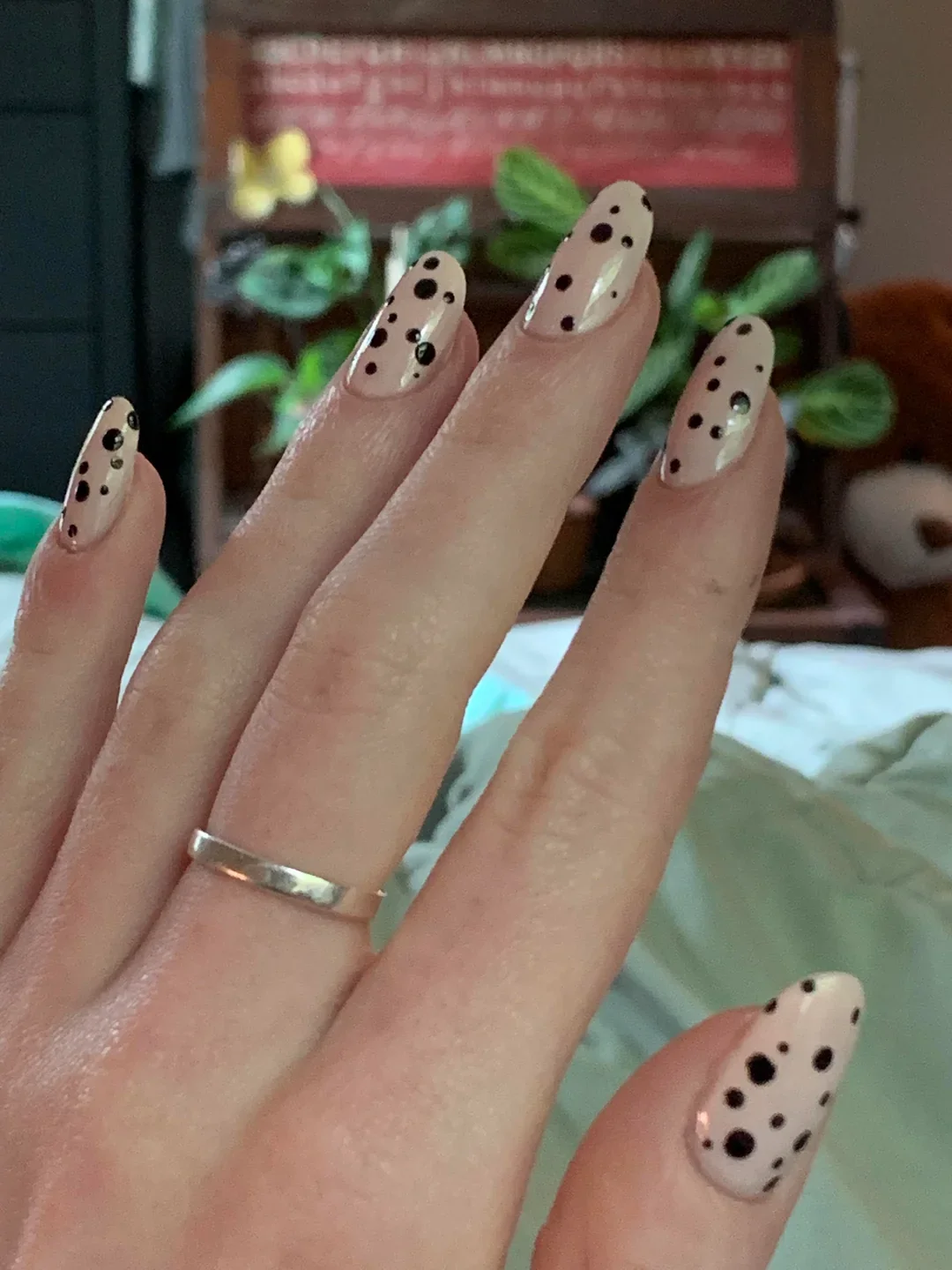 26 Polka Dot Nails Trend: Cute and Stylish Manicure Ideas
