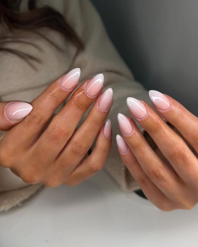 Short Square Winter Snowflake Ombre Short Square Winter Snowflake Ombre — French Ombre Nails