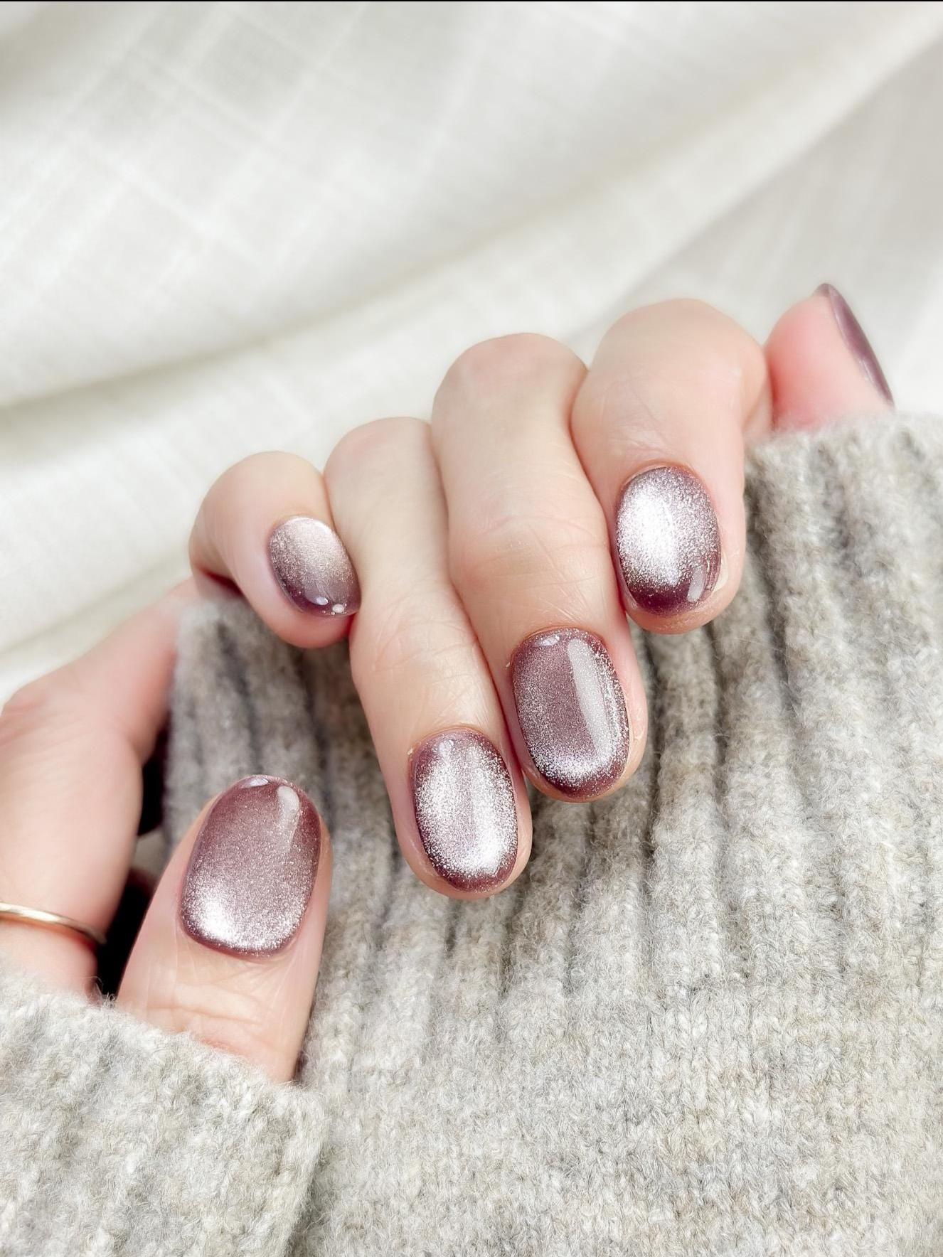 Cat-Eye Magnetic Shimmer Visual Idea — Mauve Nails