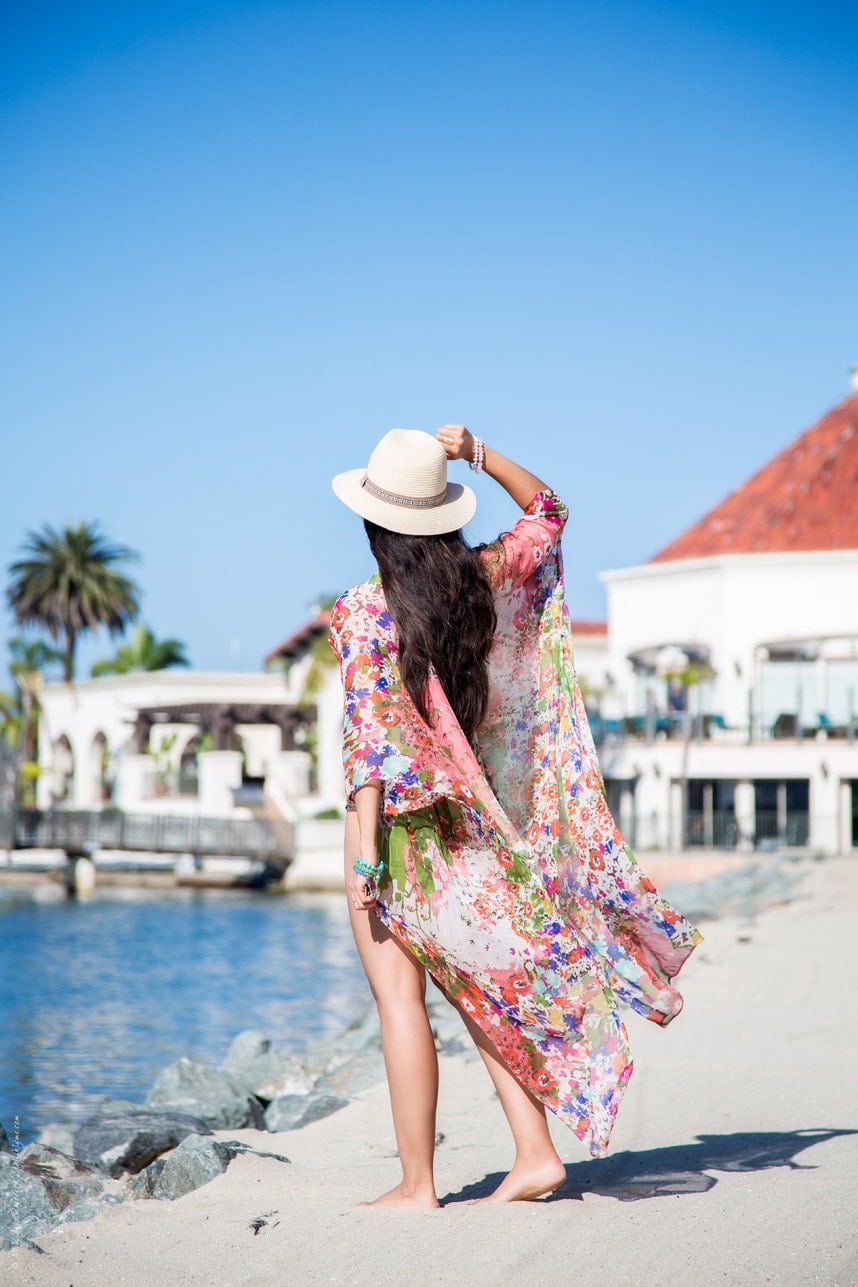 Floral Kimono Over Swimsuit: Effortless Boho Beach Cover-Up Floral Kimono Over Swimsuit: Effortless Boho Beach Cover-Up — Boho Outfits