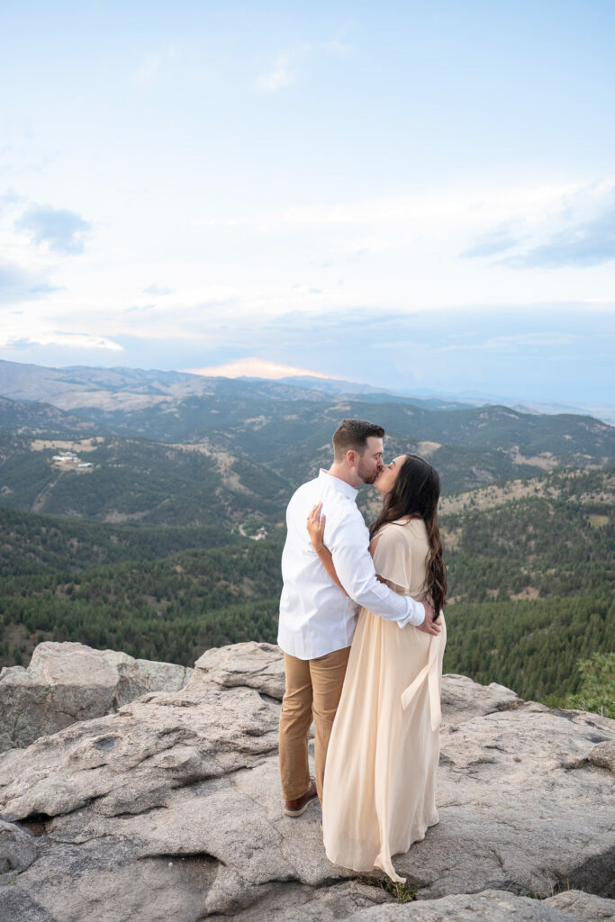 Neutral Tones Dock Engagement: Turtleneck and Jeans Neutral Tones Dock Engagement: Turtleneck and Jeans — Engagement Photo Outfits