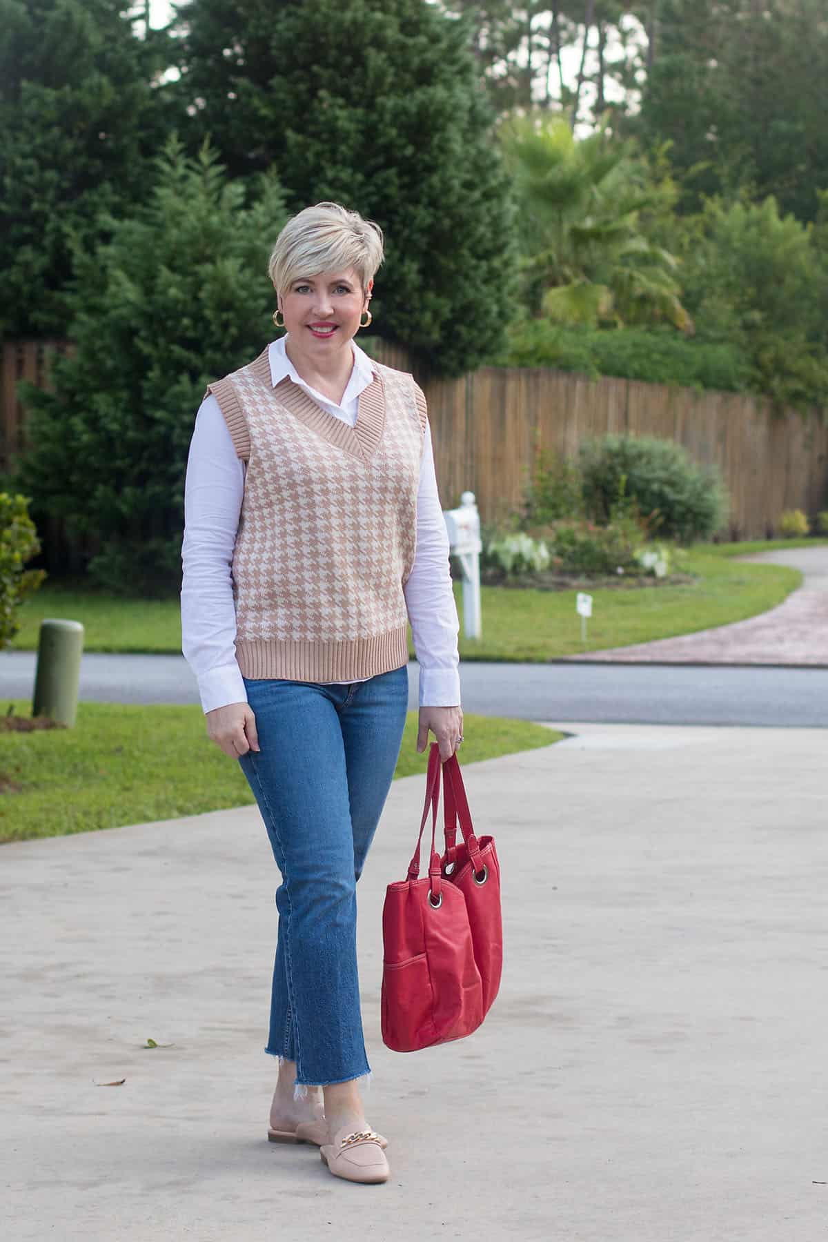 Argyle Sweater Vest and Jeans: Classic Casual Comfort Argyle Sweater Vest and Jeans: Classic Casual Comfort — Outfits for Women Over 40