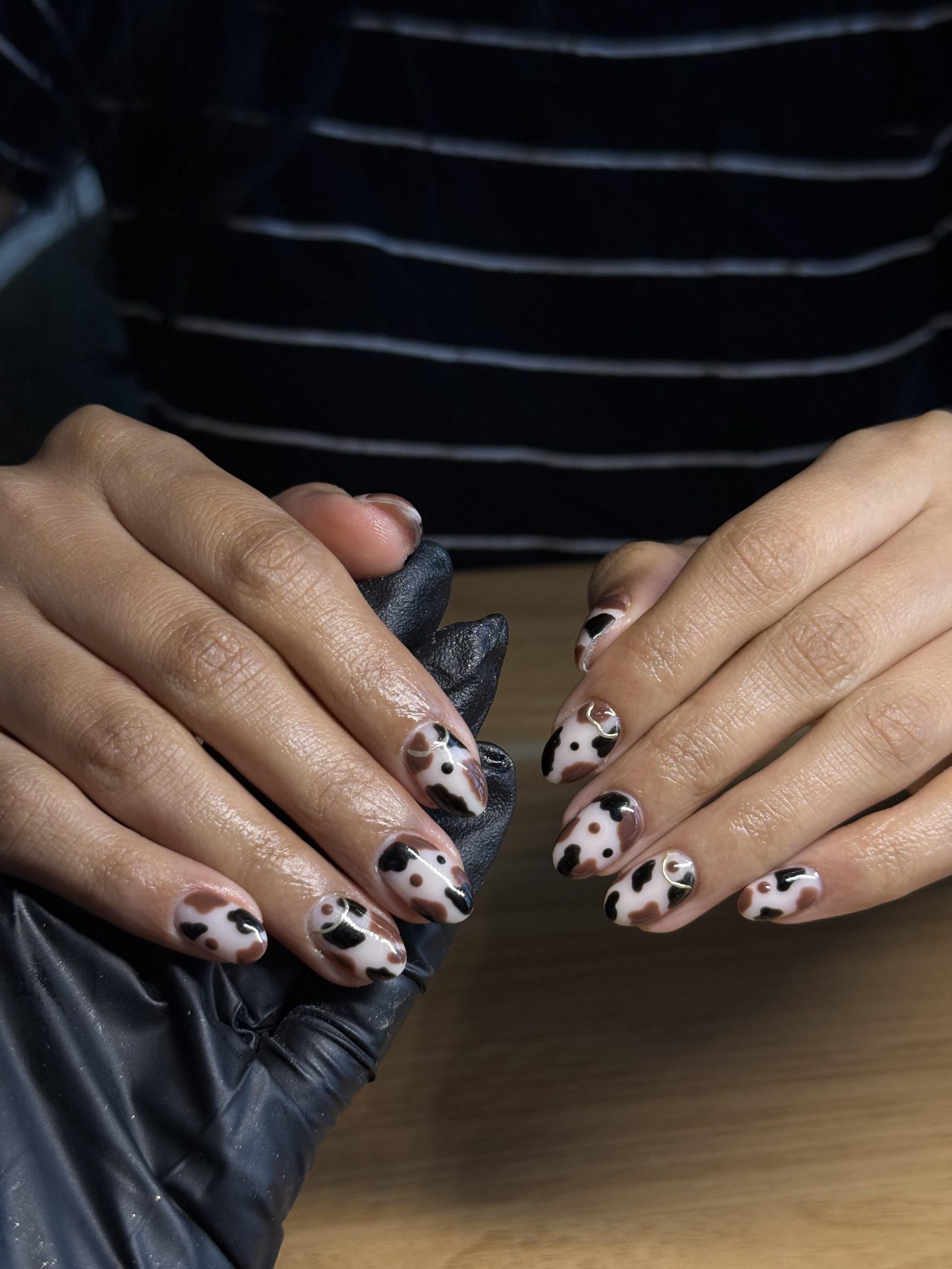 Glossy Cow Print with Gold Studs Glossy Cow Print with Gold Studs — Cow Print Nails
