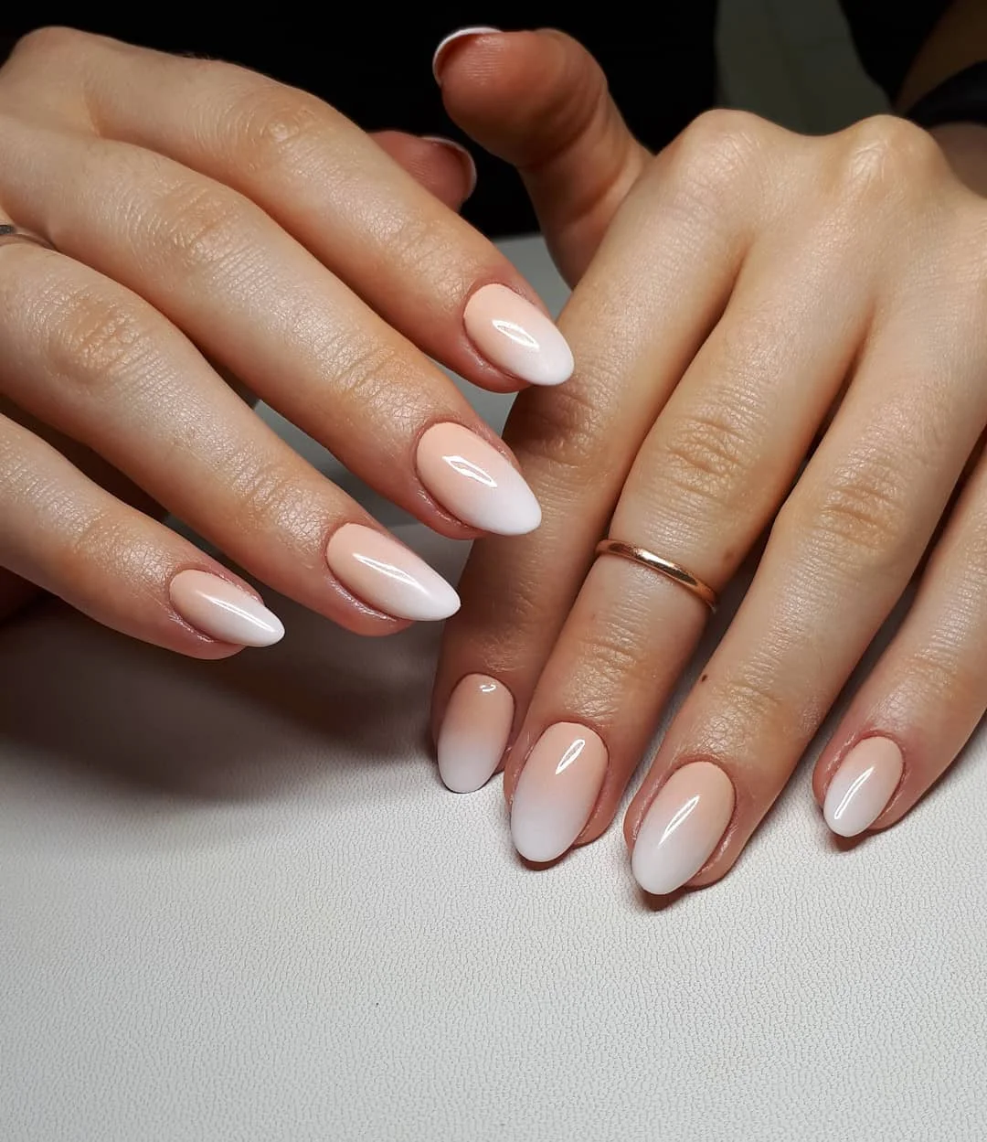30 Elegant Milky Oval Nails With a Glossy Shine for a Timeless, Feminine Manicure Look
