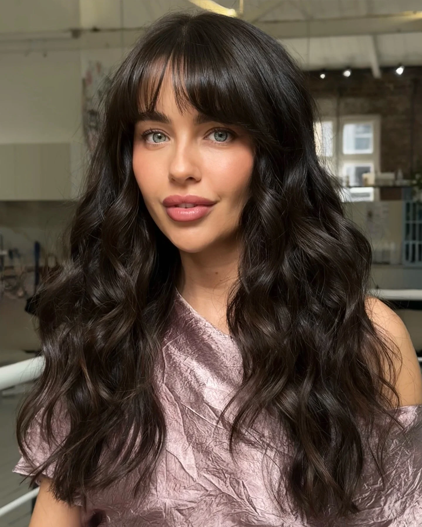 30 French Wispy Bangs Ideas to Try for a Soft and Chic Modern Look