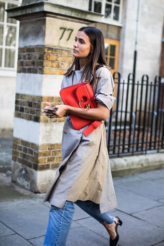 Casual Trench Coat with a Pop of Red Casual Trench Coat with a Pop of Red — Basic Outfits