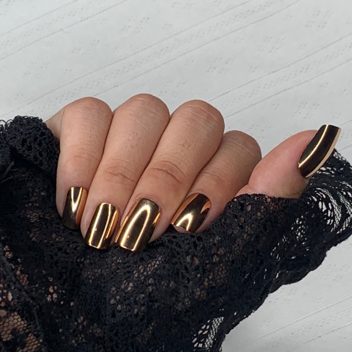 Mirror Gold Chrome Square Nails Mirror Gold Chrome Square Nails — Gold Nails