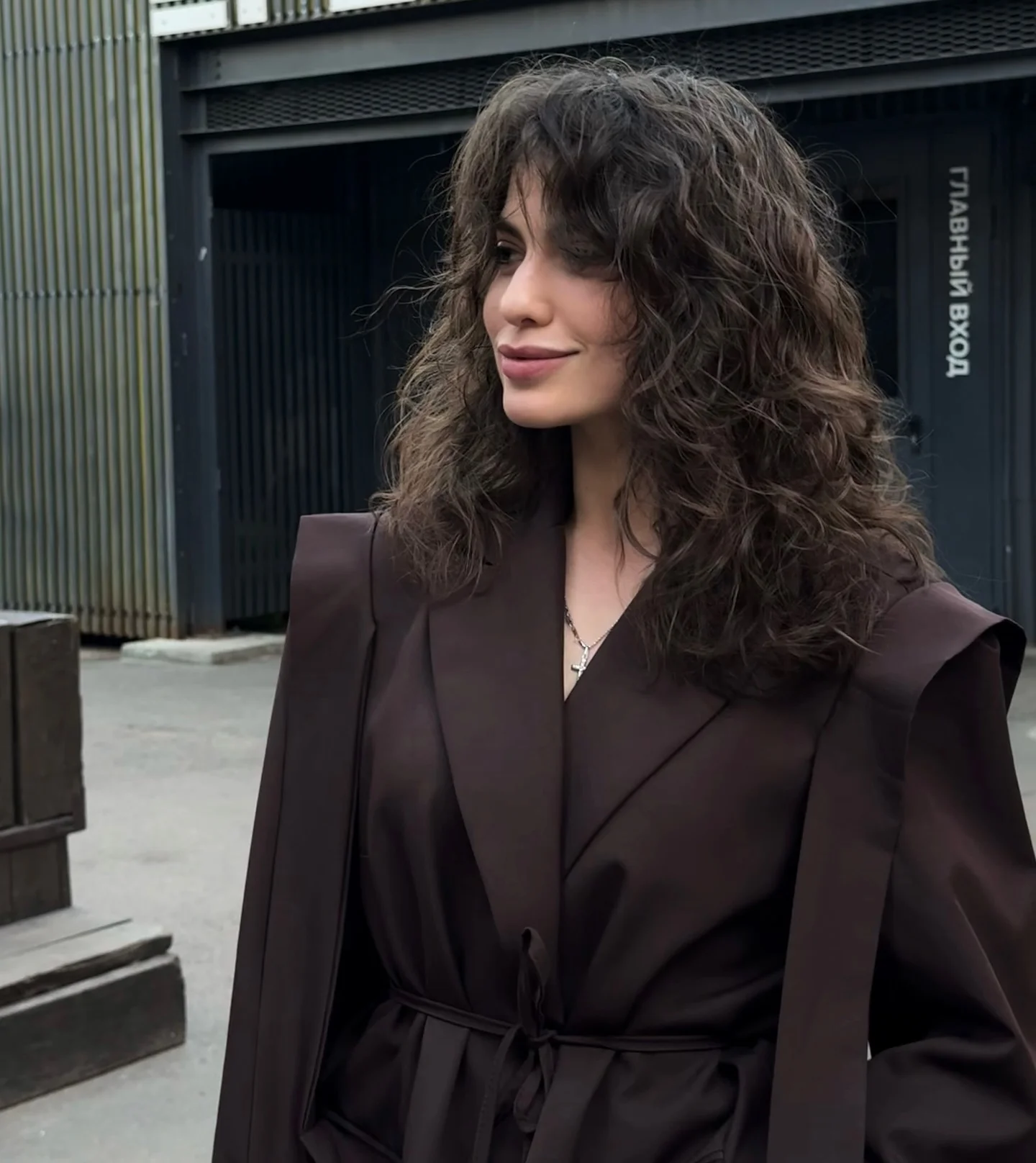22 Gorgeous Long Hairstyles With Face-Framing Layers