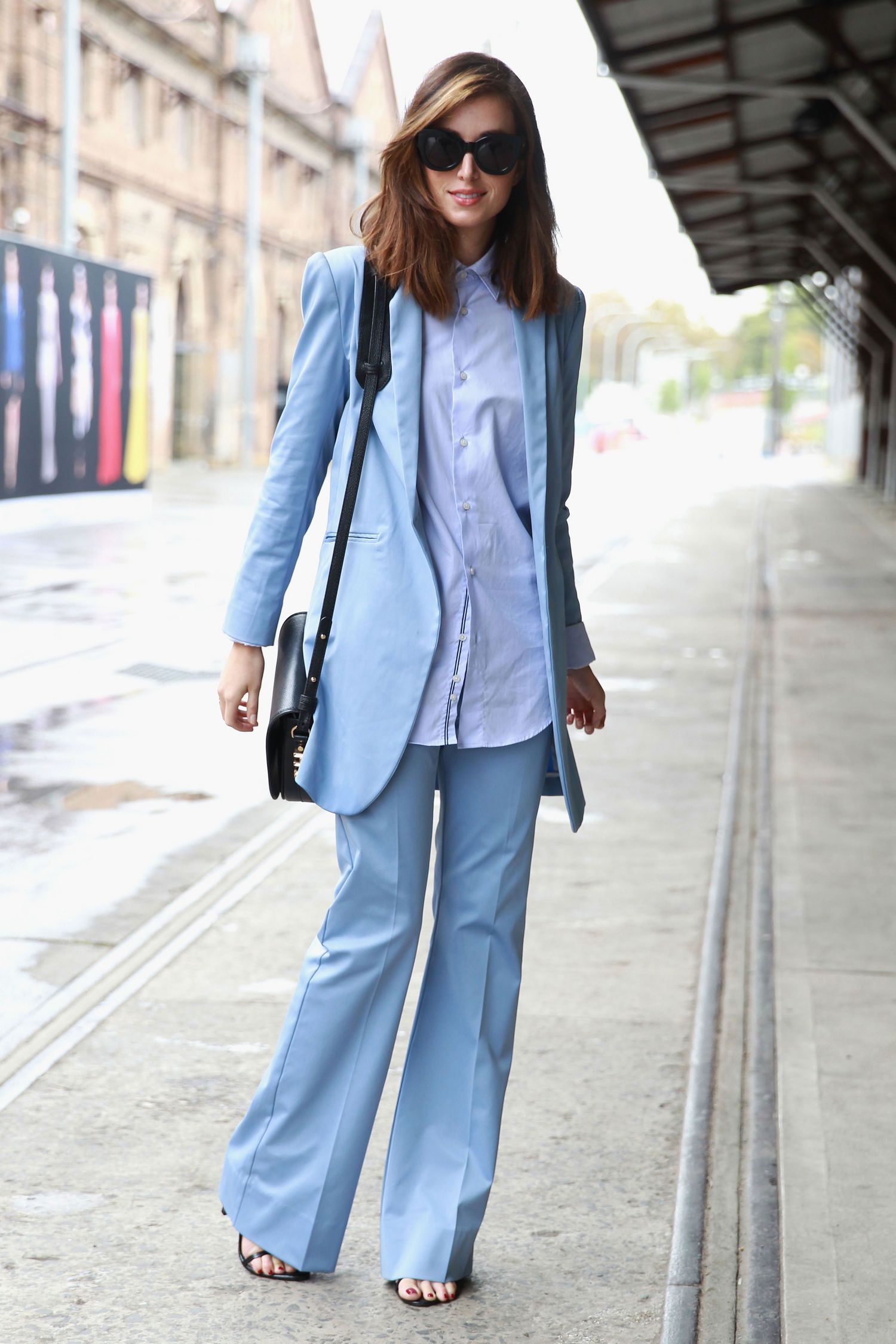 Monochromatic Light Blue Suit with Shirt Layer Monochromatic Light Blue Suit with Shirt Layer — Layering Outfits
