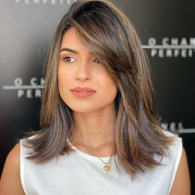 Medium-Length Haircuts with Layers: 25 Stylish Ideas for 2026