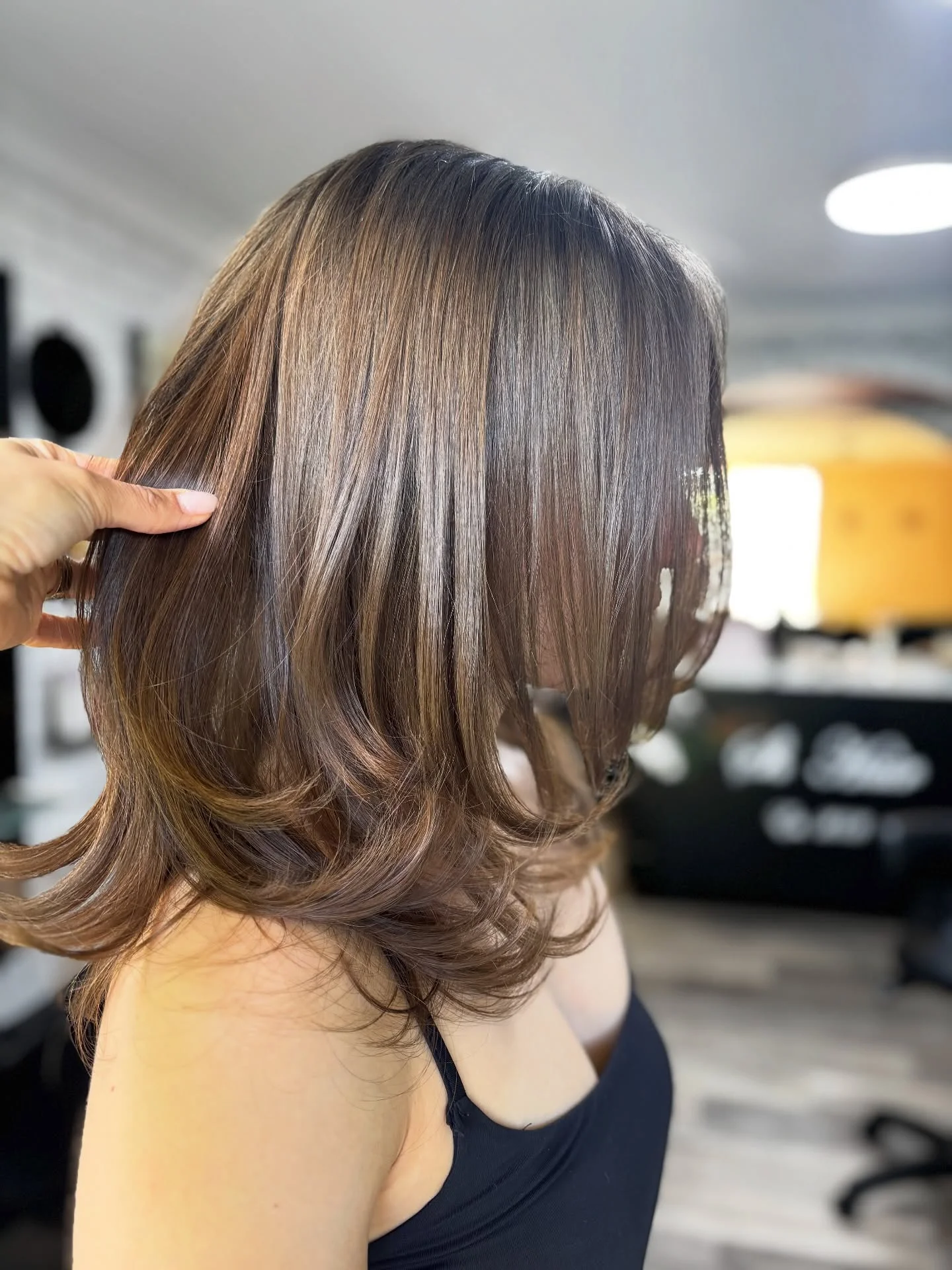30 Collarbone Lob Haircuts for an Effortlessly Chic Look