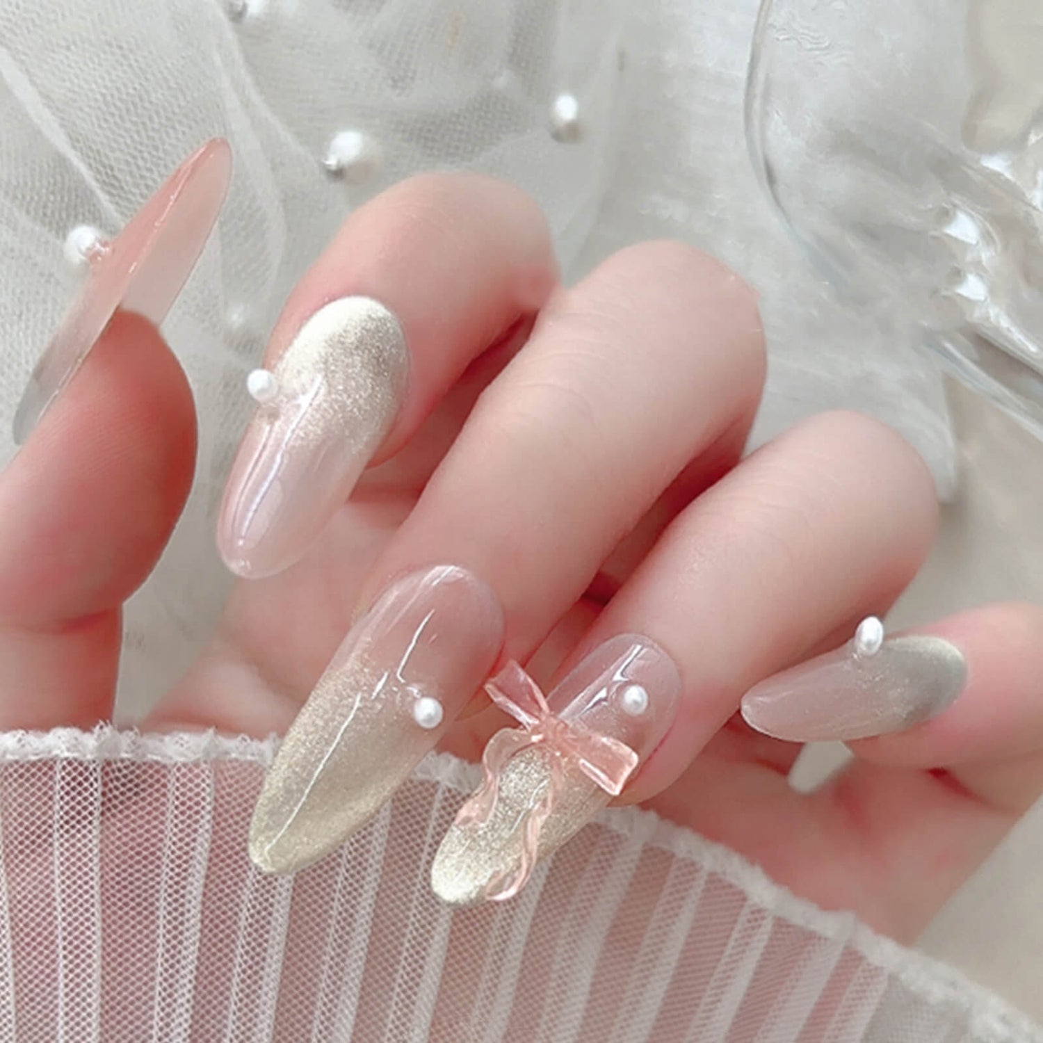 Pearlescent Glossy Pearlescent 3D Bow Pearl Nails Pearlescent Glossy Pearlescent 3D Bow Pearl Nails — Bow Nails