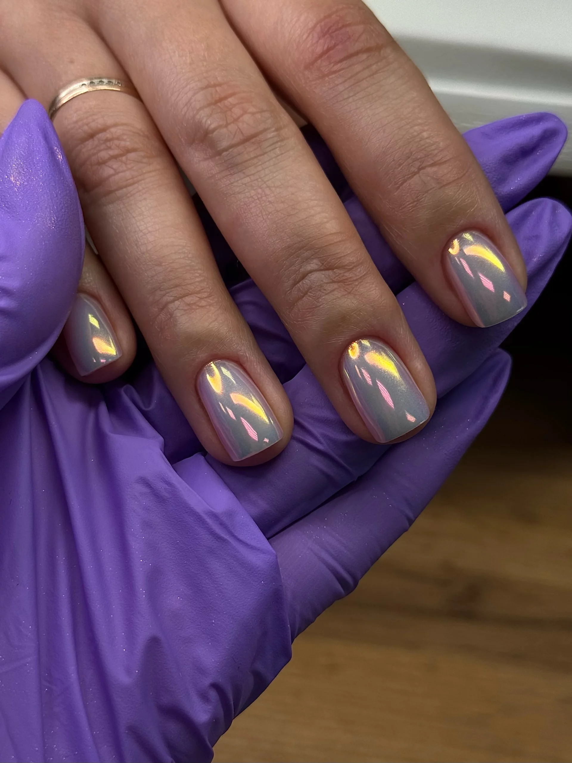26 Pearl Nails With Iridescent Glossy Elegant Finish: The New Chic Nail Trend