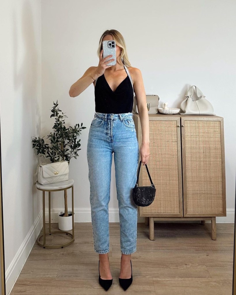 Halterneck Top with Straight-Leg Jeans and Sparkly Handbag Halterneck Top with Straight-Leg Jeans and Sparkly Handbag — Casual Date Night Outfits