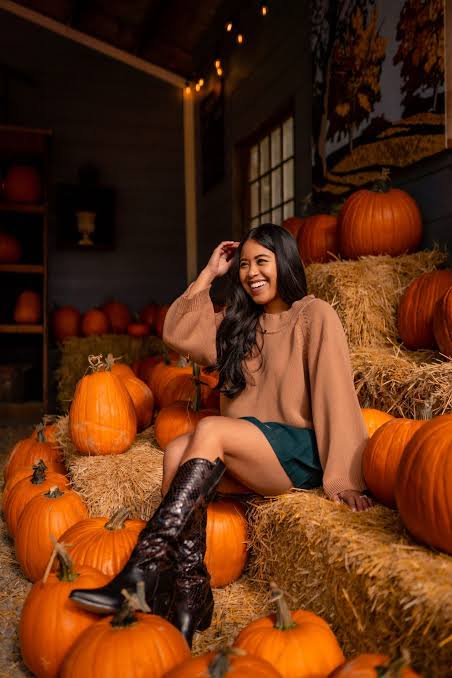 Fall Photoshoot Outfit Idea — Photoshoot Outfits