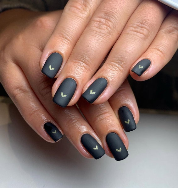 Small Gold Heart Shapes On Accent Nails Visual Idea Small Gold Heart Shapes On Accent Nails Visual Idea — Black Nails