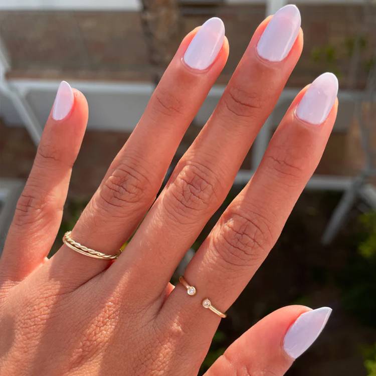 Pale Cool Lilac Glossy Almond Nails Pale Cool Lilac Glossy Almond Nails — Nails for Tan Skin