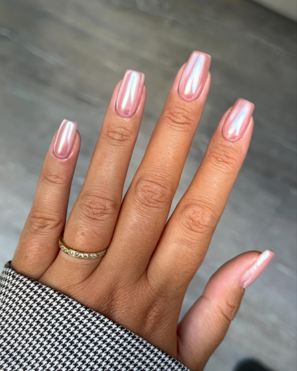 Light Pink Pearlescent Sheen Square Light Pink Pearlescent Sheen Square — Pink Chrome Nails