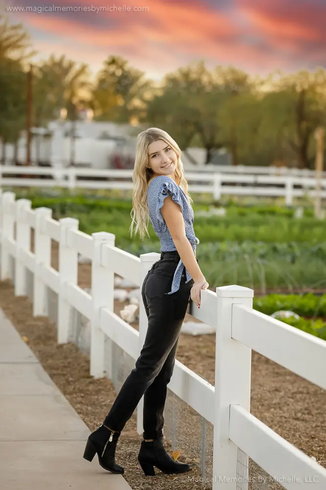 Blue Polka Dot Top with Black High-Waisted Slim Pants Blue Polka Dot Top with Black High-Waisted Slim Pants — Senior Picture Outfits