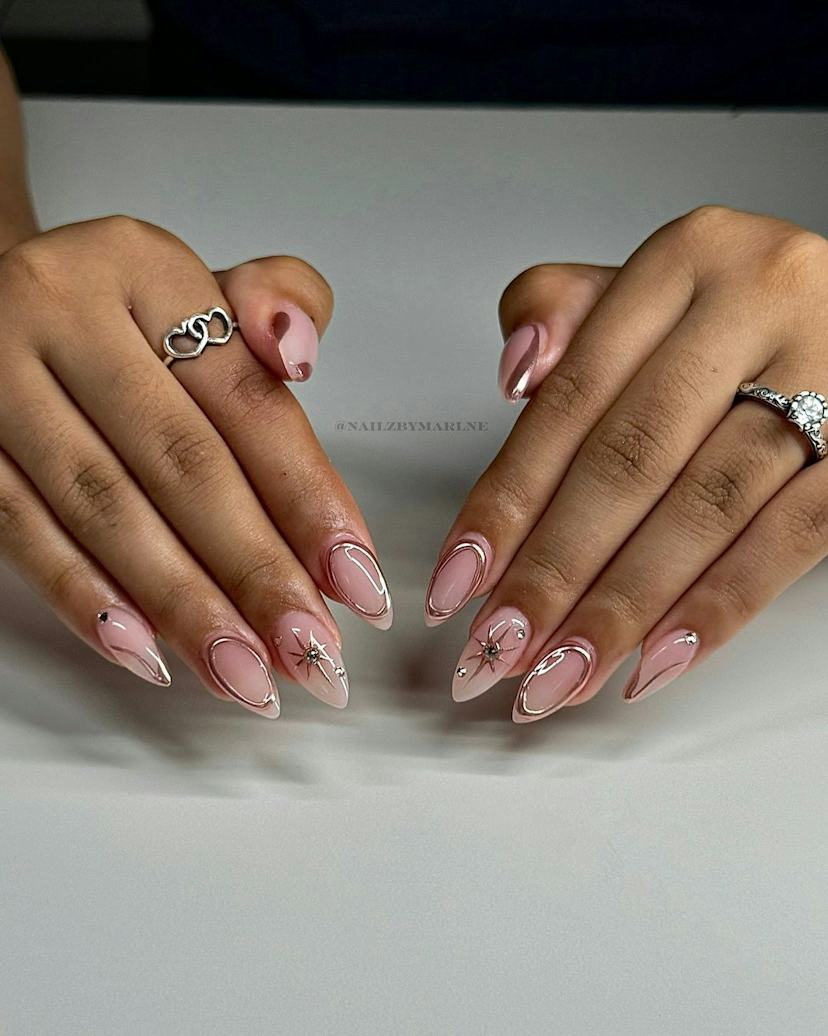 Glossy With Metallic Accents Visual Idea Glossy With Metallic Accents Visual Idea — Rose Gold Nails
