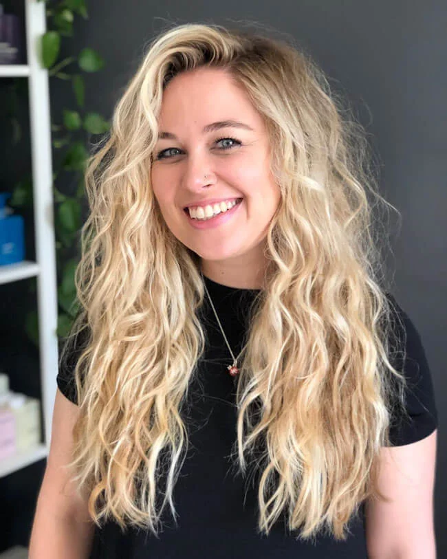 27 Long Wavy Hairstyles with Layers to Try in 2026