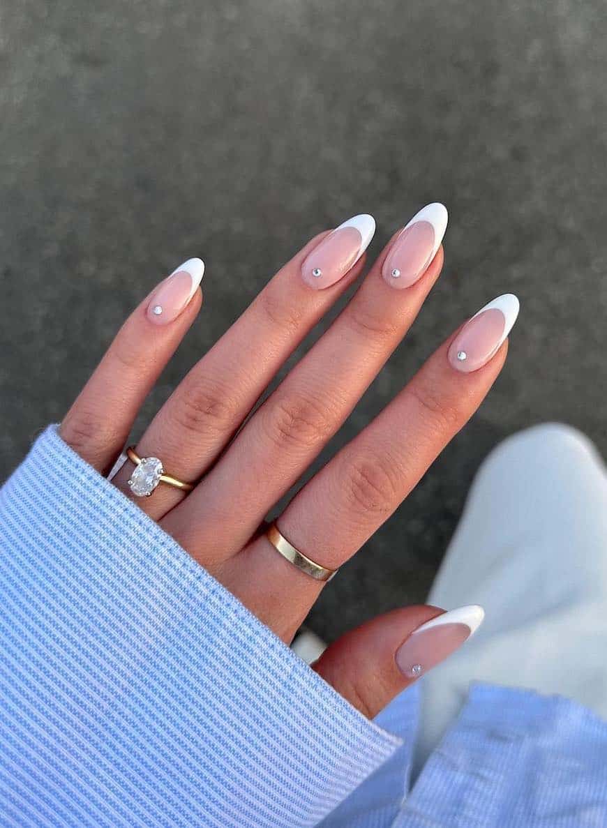 Everyday Bridal Visual Idea — Aesthetic Nails