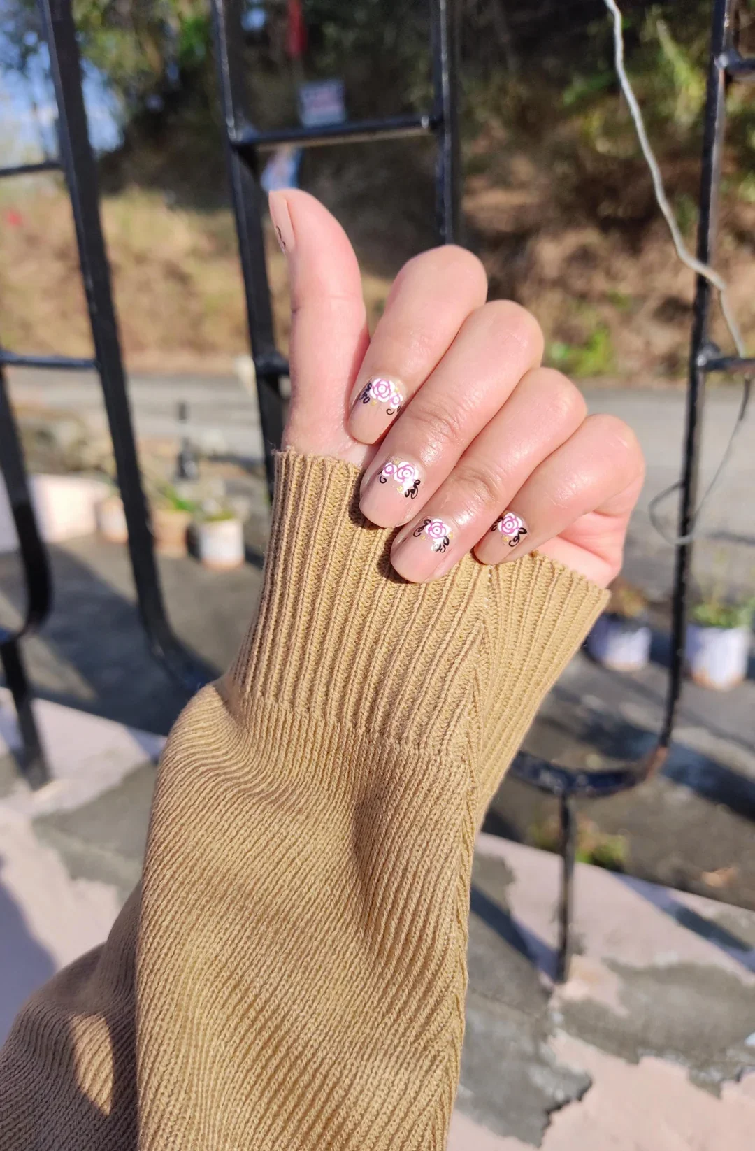 23 Minimalist Nude Nails For Timeless Chic Looks