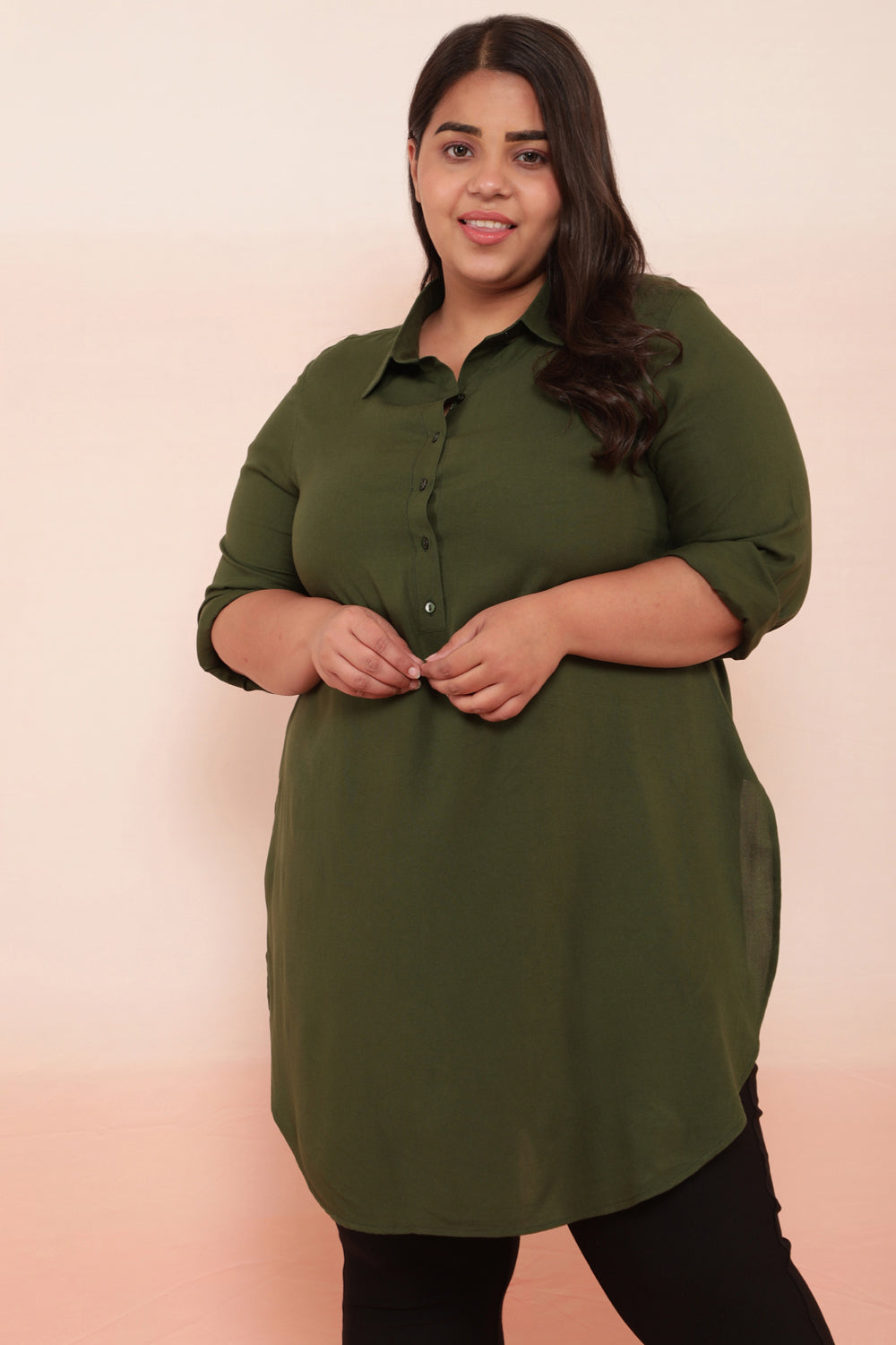 Effortless Casual with a Loose Tunic and Slim Pants Effortless Casual with a Loose Tunic and Slim Pants — Outfits for Pear Shape