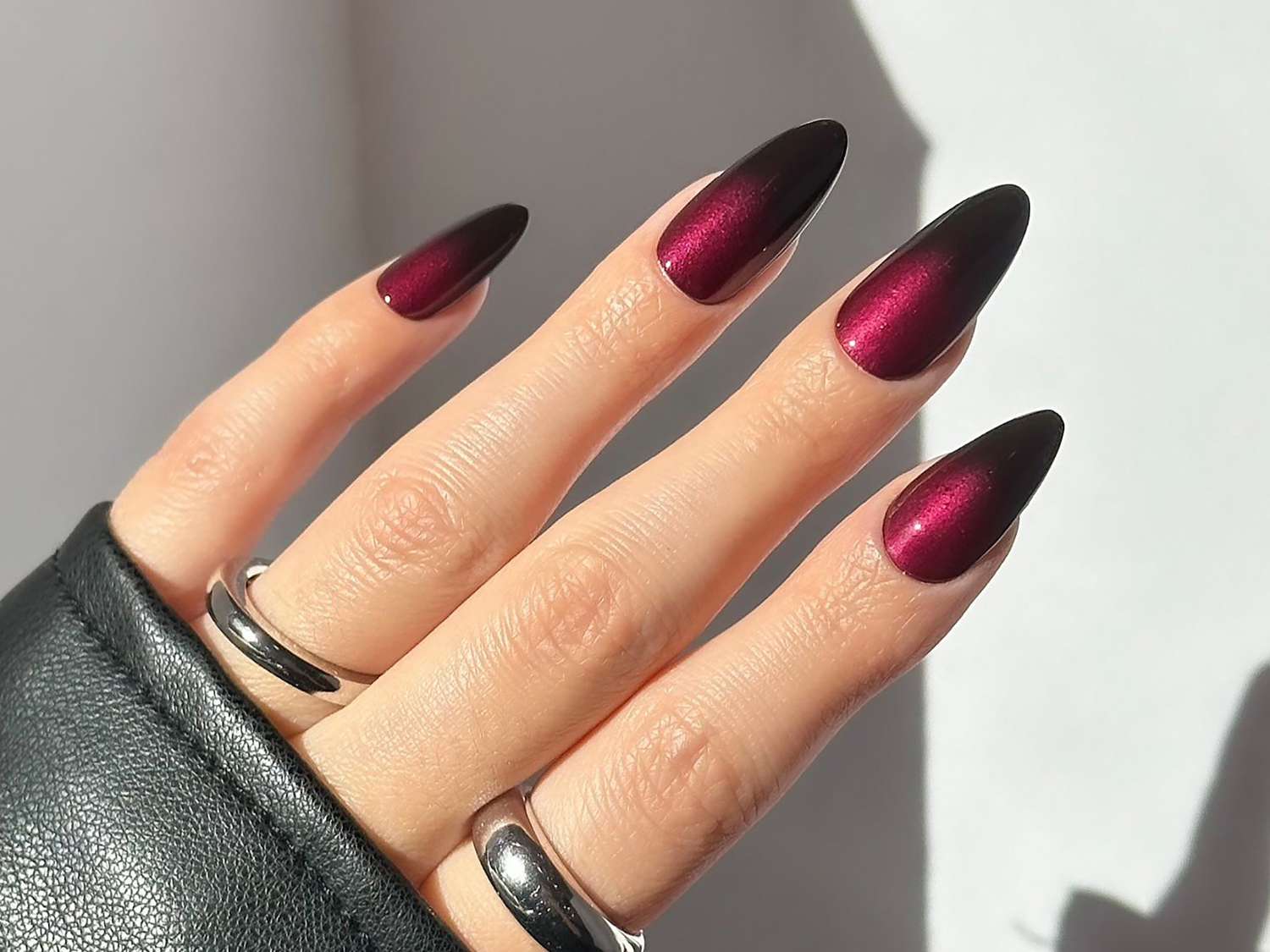 Metallic Red to Black Ombre Stiletto Nails Metallic Red to Black Ombre Stiletto Nails — Dark Nails