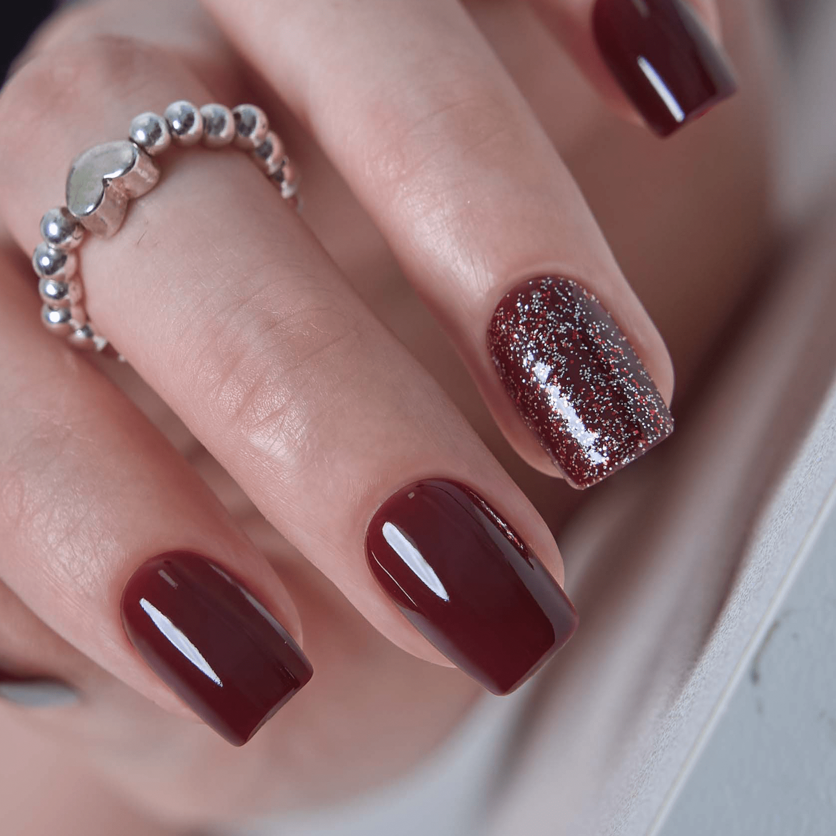 Chic Short Squoval Dark Red with Silver Glitter Accent — Dark Red Nails